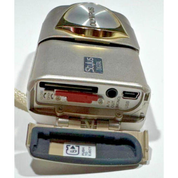 Olympus Stylus 410 Digital Camera 4MP 3× Optical — Tested & Working - Picture 6 of 6